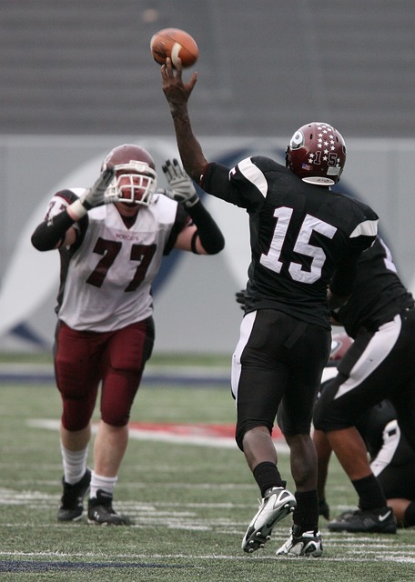 里夫斯：我打得不好我们仍然赢了，感谢上帝我们有勒布朗