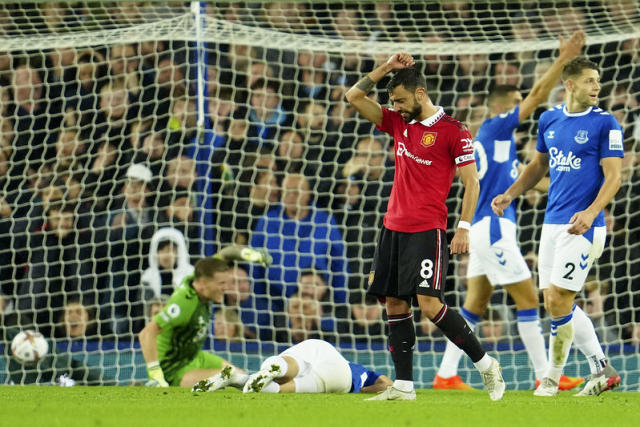 球衣颜色相近？当值主裁把维罗纳与乌迪内斯搞混了